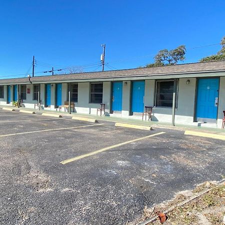 Tropic Motel Арансас Пас Екстериор снимка