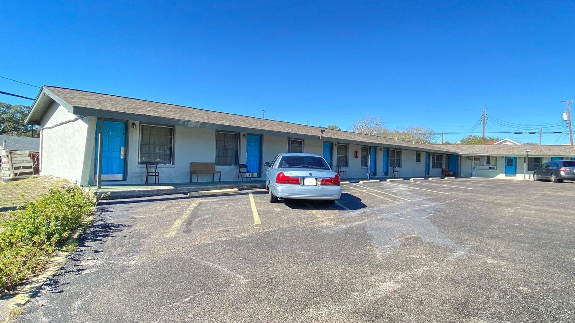 Tropic Motel Арансас Пас Екстериор снимка
